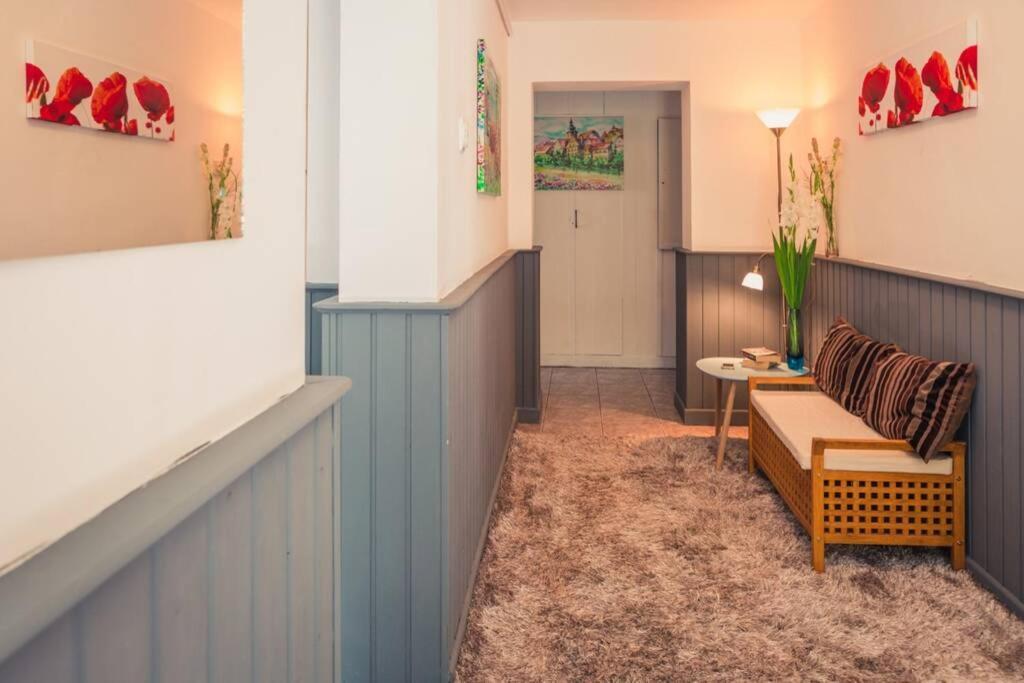 Lamp Street Apartment Sibiu Buitenkant foto